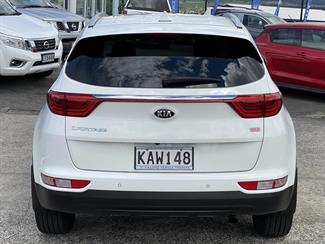 2016 Kia Sportage - Thumbnail