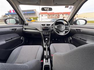 2012 Suzuki Swift - Thumbnail