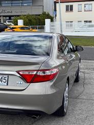 2017 Toyota Camry - Thumbnail