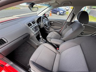 2016 Volkswagen Polo - Thumbnail